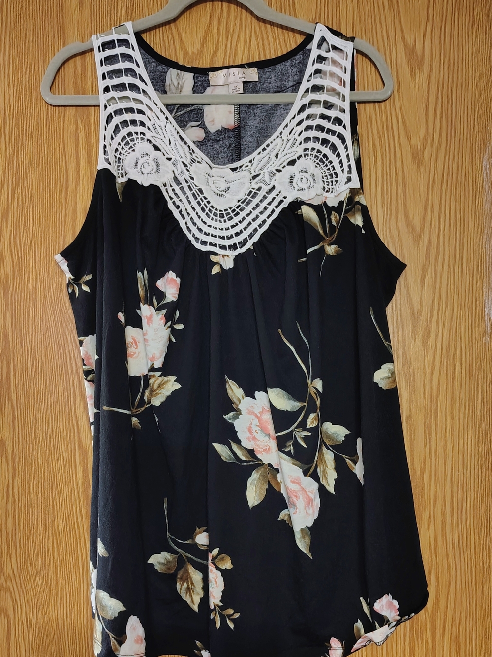 Floral Lace Neck Tank Top 3x Coquette Feminine Misia Curvy